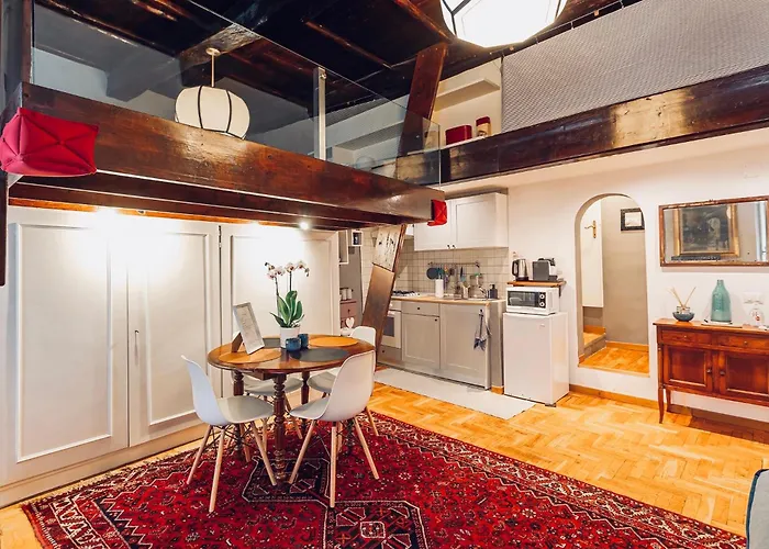 Apartment Old Monserrato In Campo De' Fiori Rom
